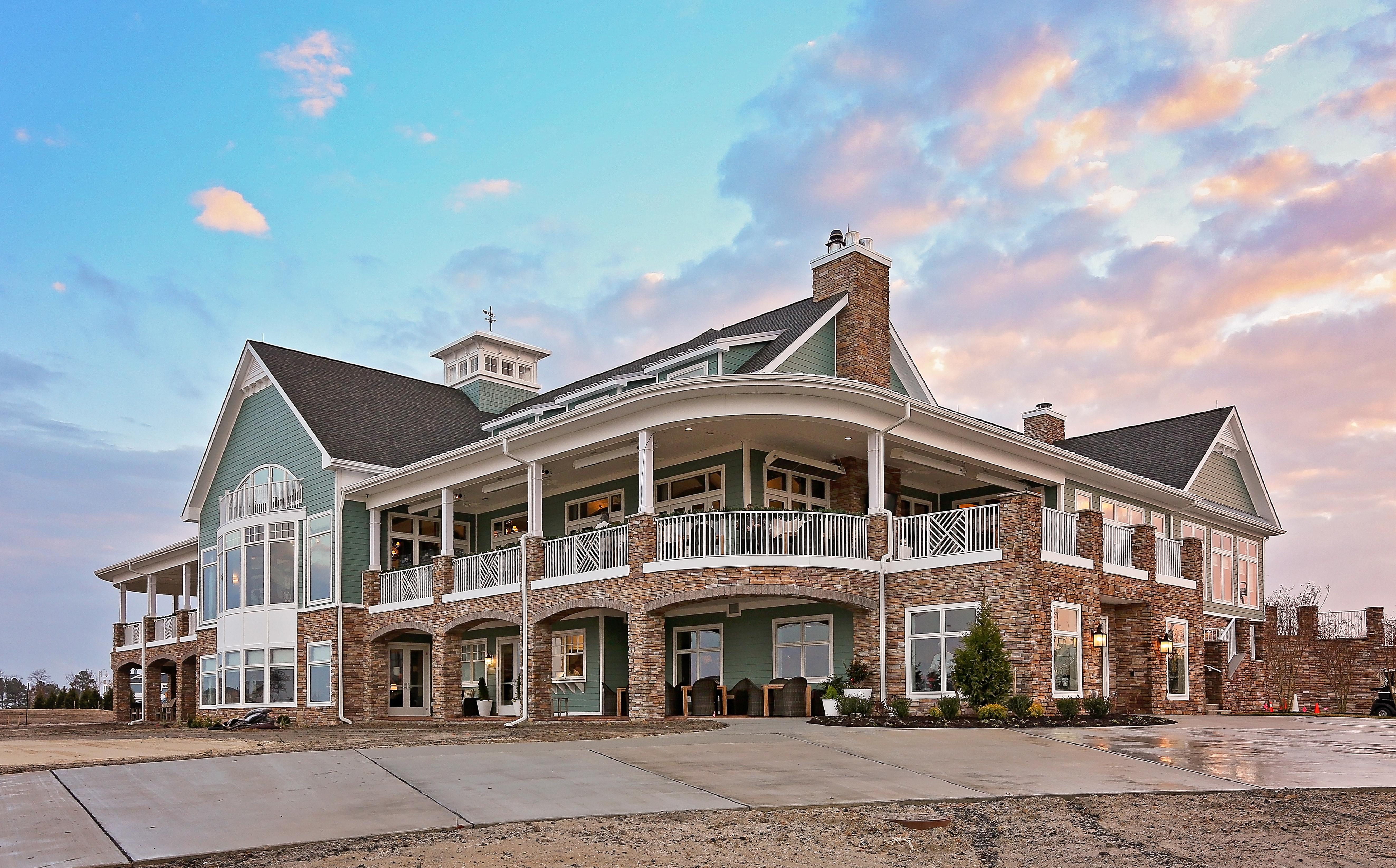 Peninsula clubhouse